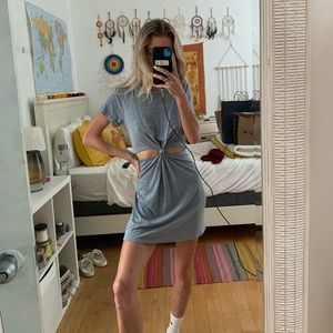 Urban outfitters T-shirt dress w front knot detail